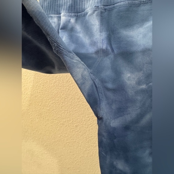 Free People Movement Good Karma Blue White Tie Dye High Rise Yoga Leggings M/L - Picture 7 of 15
